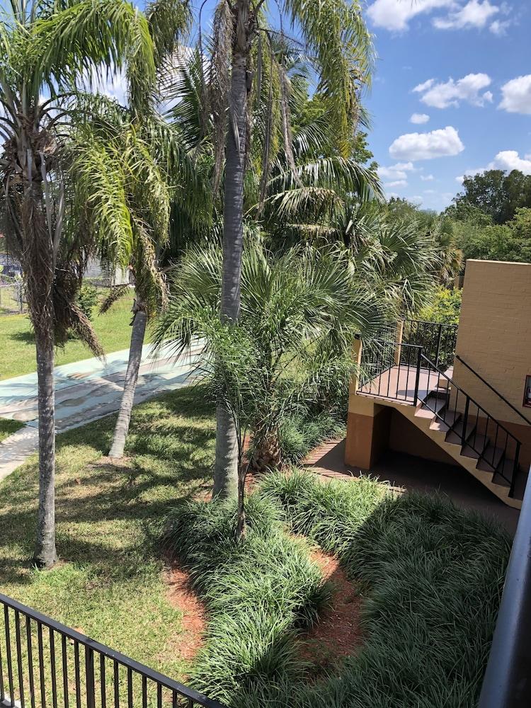 Travelodge By Wyndham Fort Myers North Норт-Форт-Майерс Экстерьер фото