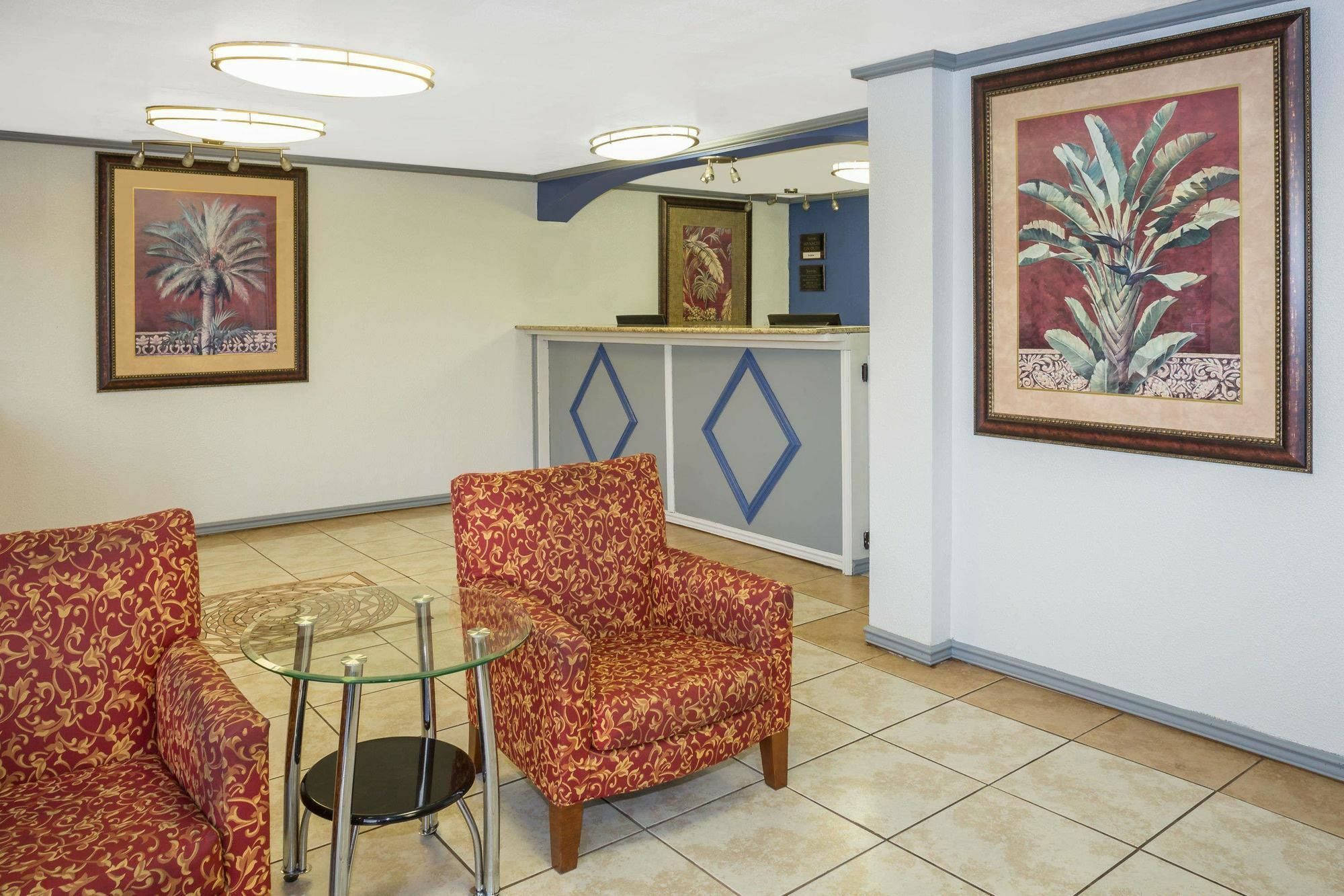 Travelodge By Wyndham Fort Myers North Норт-Форт-Майерс Экстерьер фото